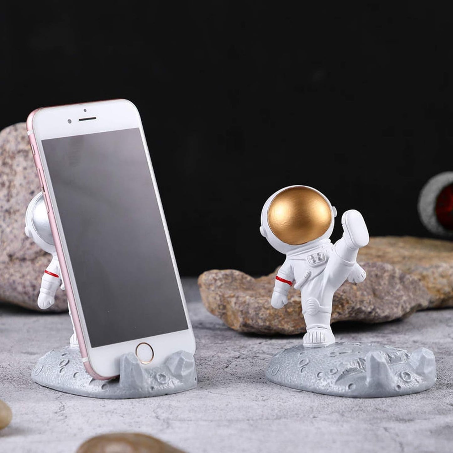 Creative Astronaut Phone Holder- Spaceman Mobile Phone Stand